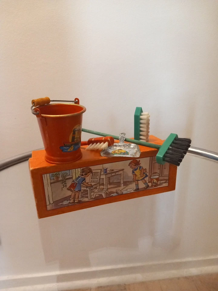 Jouet Ancien France Tole Menagere 1950 Poupée en Boite D'origine - Photo 2/4