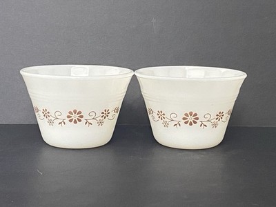 2x Dynaware Pyrex Ramekin  Custard Dish White Milk Glass Brown Daisy Vintage 