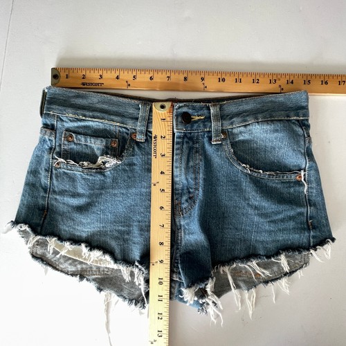 Levi's 550 Youth Cut Off Frayed Denim Jean Shorts Sz 16 / 30" Waist Distressed - Picture 7 of 8