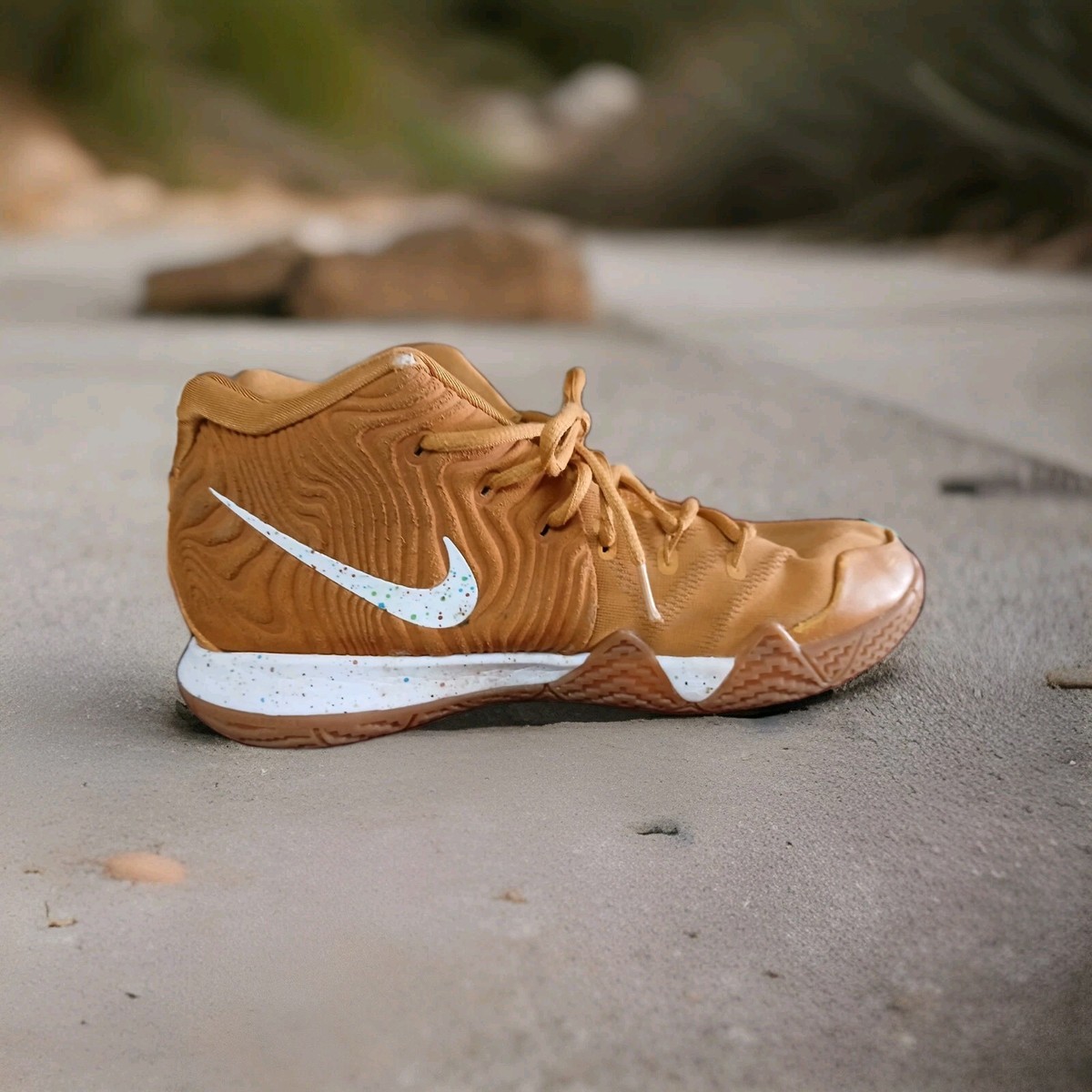 cinnamon toast nike shoes