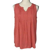 Croft & Barrow Medium Top Geometric Sleeveless V-Neck Stretch Pintuck Pleats Red