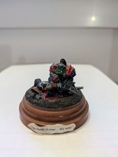 Figurino Soldatino 30 mm in metallo dipinto a mano GUERRIERO ORCO WARHAMMER 40K