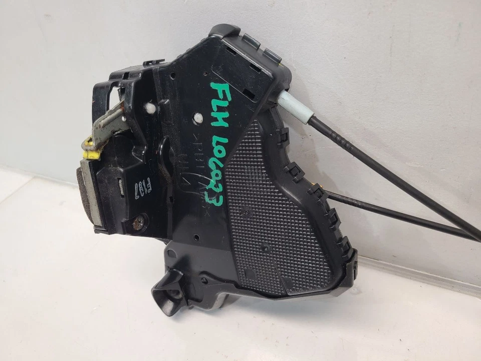 Toyota Sienna LE 2007 pestillo de puerta delantera izquierda para conductores - cerraduras eléctricas Foto 3 de 4