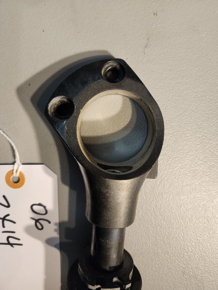 Manillar lateral con clip derecho Kawasaki Ninja ZX14 ZX1400A 2006 Foto 2 de 4