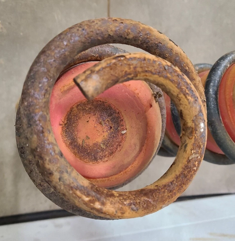 Dodge Ram 1500 2012 juego de muelles helicoidales traseros resortes helicoidales OEM 2010 2011 2013 de fábrica Foto 4 de 4