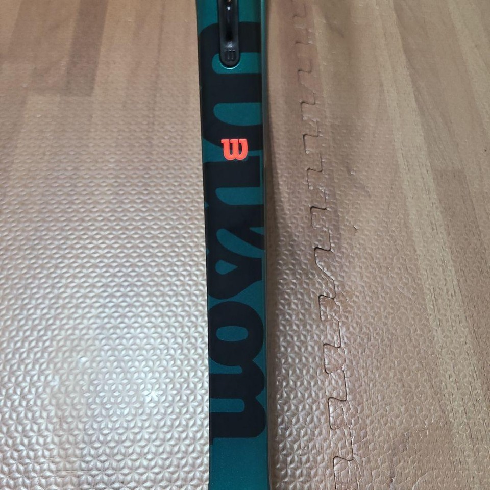 Wilson tennis racket Blade 98S V9 grip size 4 1/4 used eBay