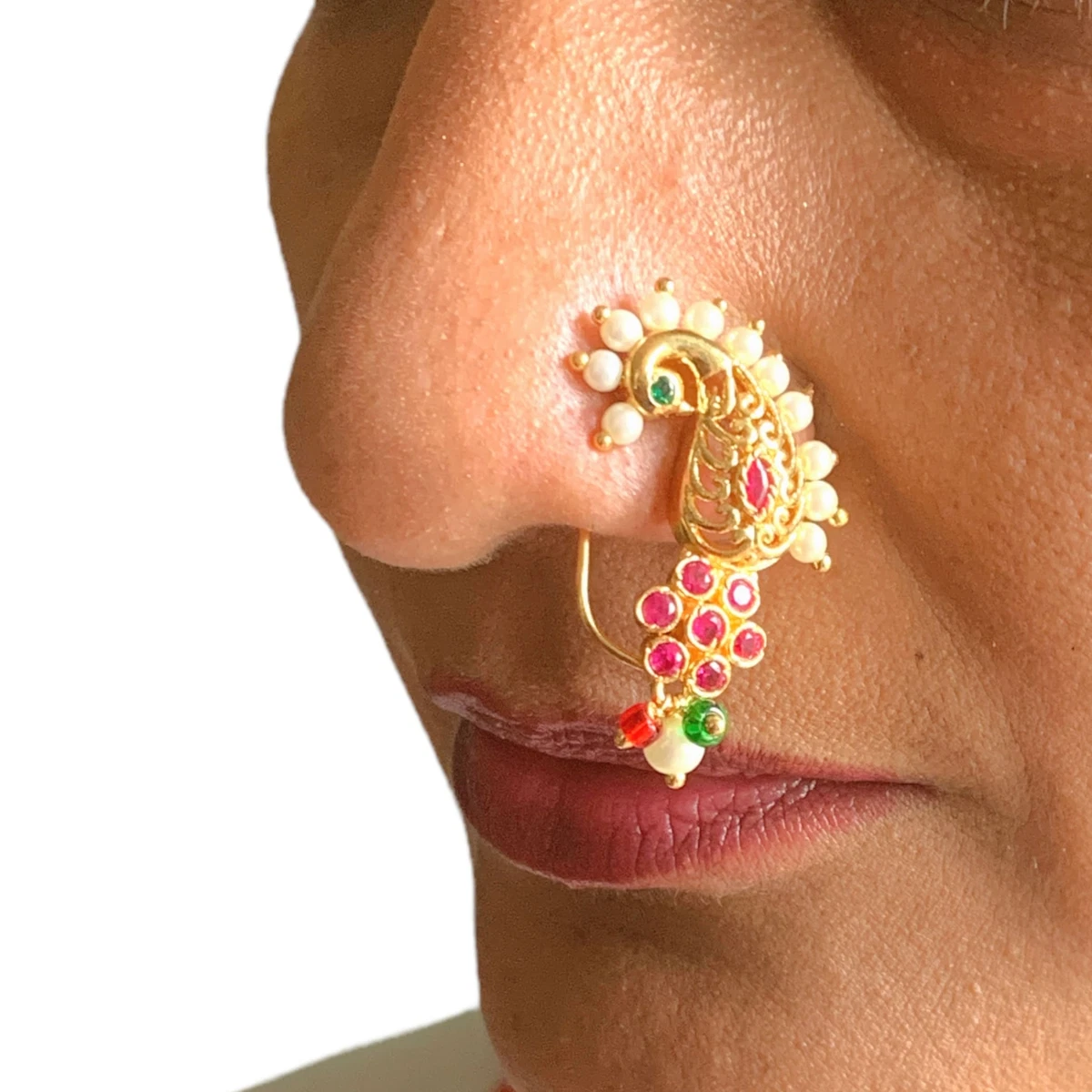 Gold pressing nose pin online