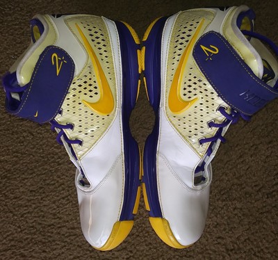 kobe zoom 2