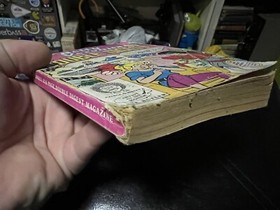 Archie Library Betty and Veronica Double Digest #17 1990  W/ NES Hydlide Ad