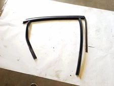 Right Rear Inside Door Glass Track Seal Fits 13 14 15 16 17 18 19 20 Ford Fusion