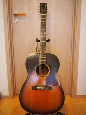 Acoustic Guitar Gibson LG-1 Sunburst 1963 S/N 144187 with Hard