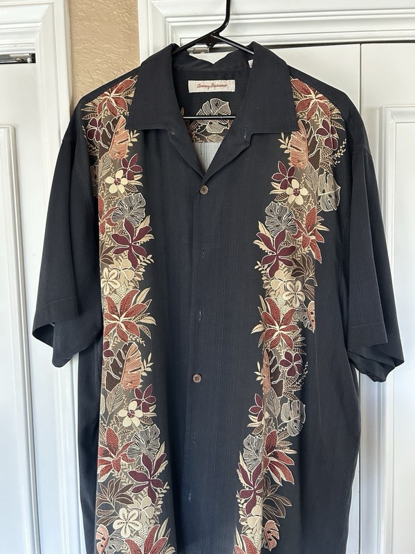 Tommy Bahama Men's Hawaiian Shirt 100% Silk, Short Sleeve, Black, Collared, XL