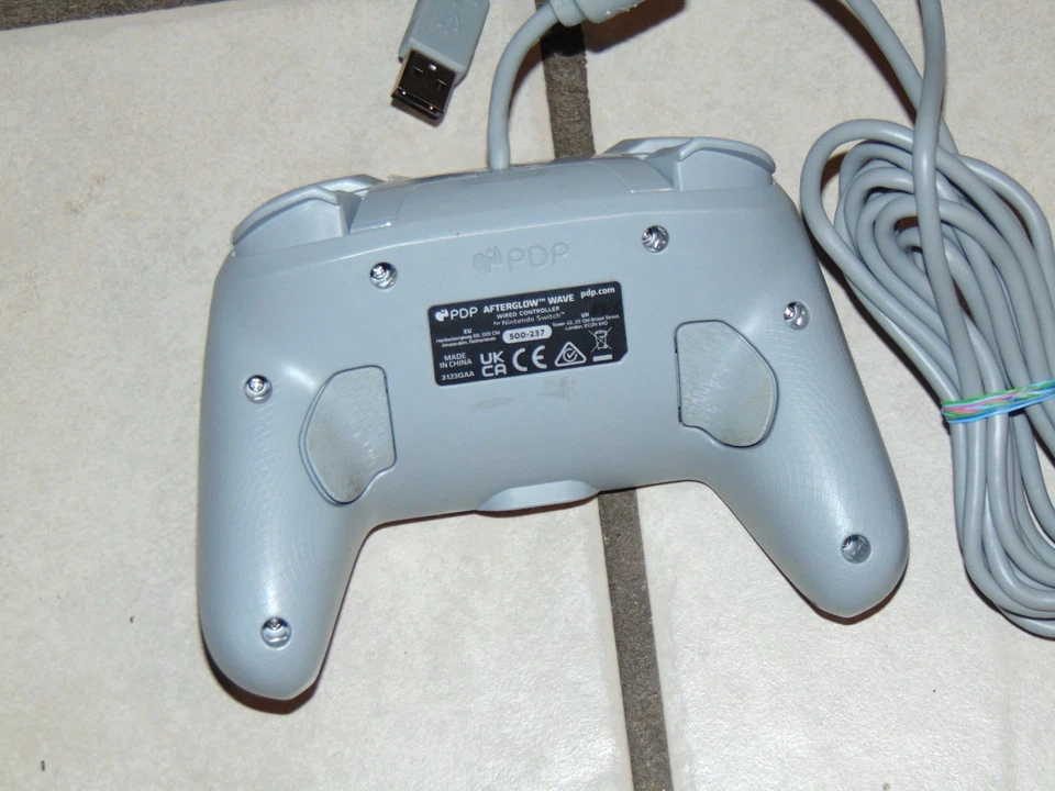 PDP Afterglow™ Wave Wired LED Controller for Nintendo Switch - Grey - Image 3 of 4