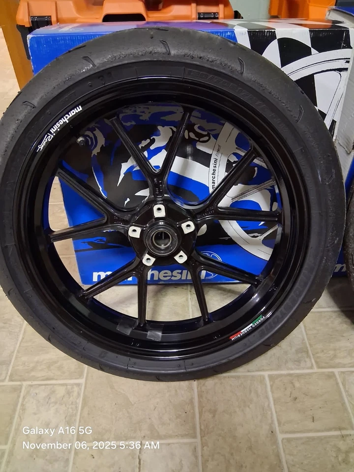 Колеса с ободами Marchesini M7R Genesi Ducati Panigale 1199 1299 V4 V2 Streetfighter - Изображение 2 из 4