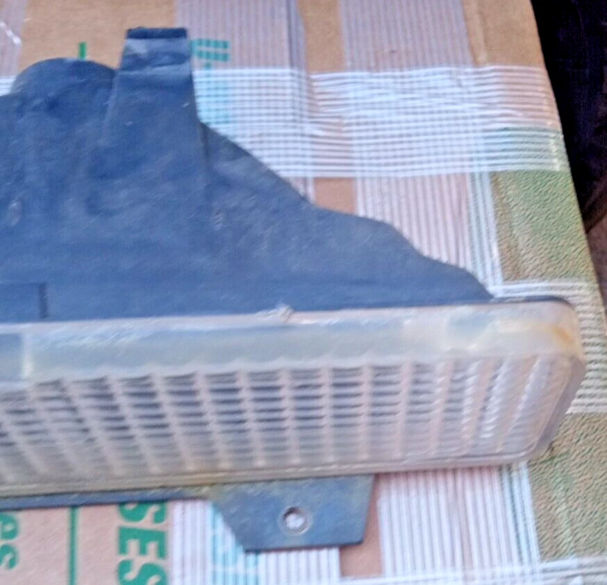 Luz de señal de giro marcador delantero Oldsmobile 98 Custom Cruiser 80-84 derecha LOC104DG Foto 4 de 4