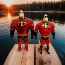      Disney Pixar Incredibles 2 MR. INCREDIBLE - Lot of 2 Action Figures       
