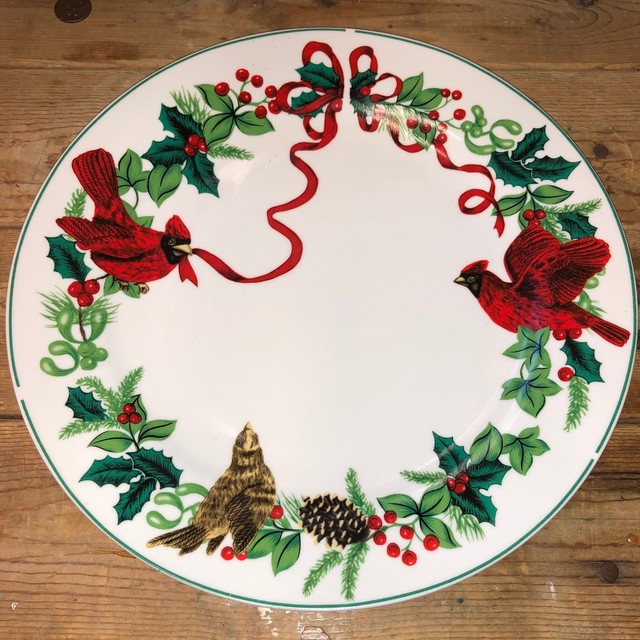 Royal Norfolk Cardinal Christmas Dinner Plate 10 in Decorative Green