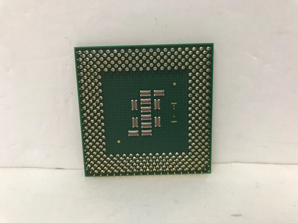 DELL 4E691 933MHZ CPU PROCESSOR INTEL PENTIUM III SL5U3 933/256/133/1.75 - Image 3 of 4