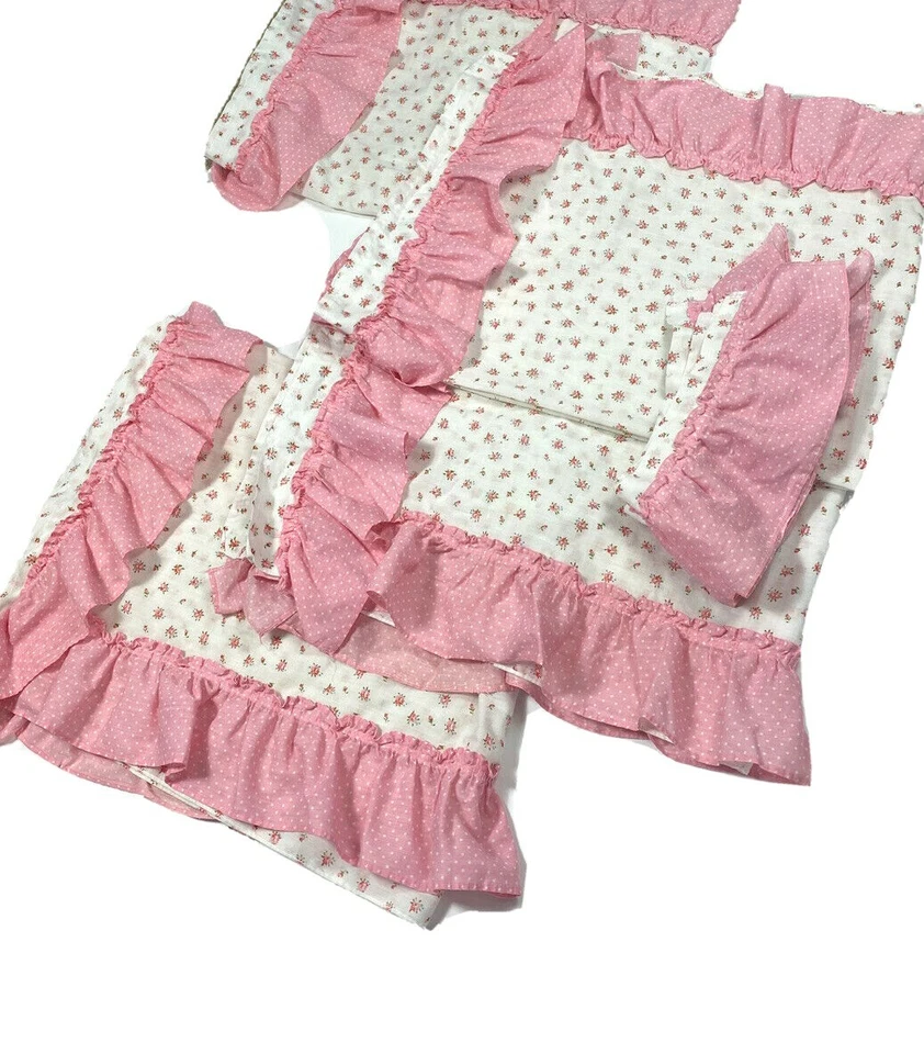 Raro Juego de Cortinas Vintage 9 Piezas Cortinas con Volantes Country Shabby Chic Floral Años 70 Rosa Foto 2 de 4