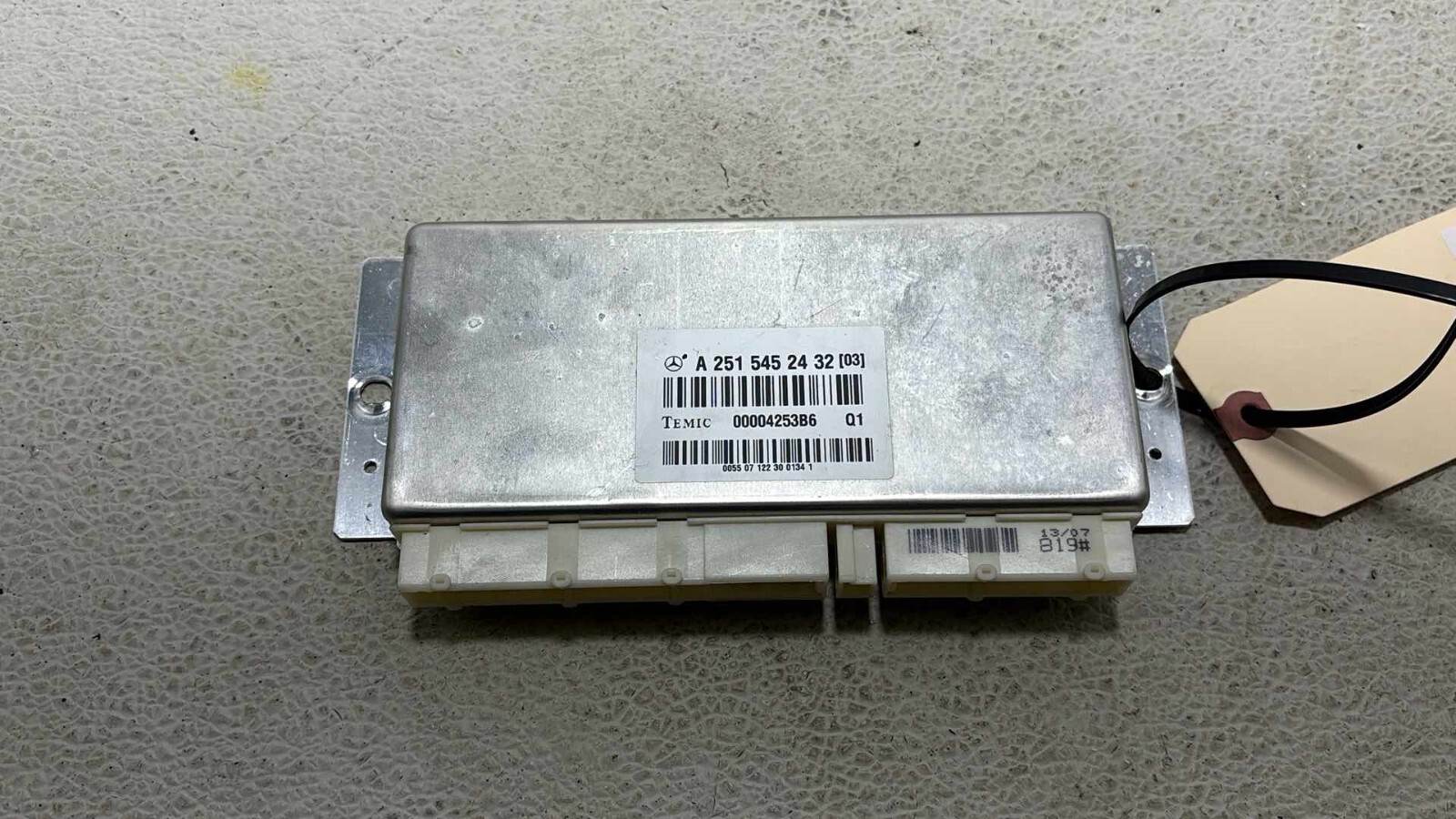 2007 MERCEDES Ml GL Class Air Suspension Control Unit A2515452432 