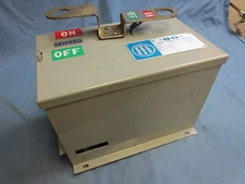 I-T-E BDEH4100 CIRCUIT BREAKER PLUG ENCLOSURE 100A 600V 4-POLE - NEW - NO HANDLE