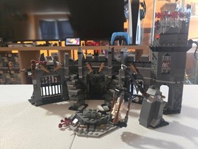 LEGO The Hobbit: Dol Guldur Battle 79014 Complete with Instructions - 3 MINIFIGS