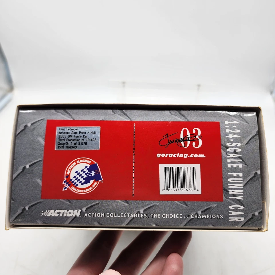 Action NHRA Cruz Pedregon Advance Auto Parts / Hulk 1:24 Scale 2003 GM Funny Car - Image 4 of 4