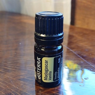 DoTERRA Madagascar Vanilla Essential Oil Blend 5 mL Bottle ~95% Full Exp 08.2026