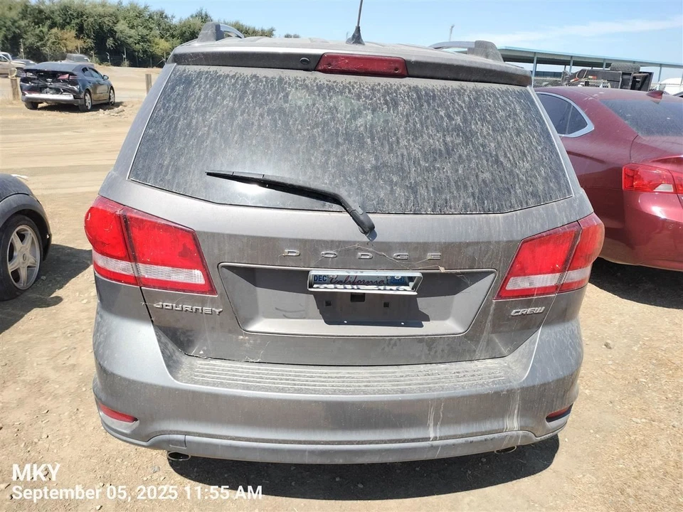 ENGINE FUSE BOX 2012 DODGE JOURNEY — 第 3/4 张图片
