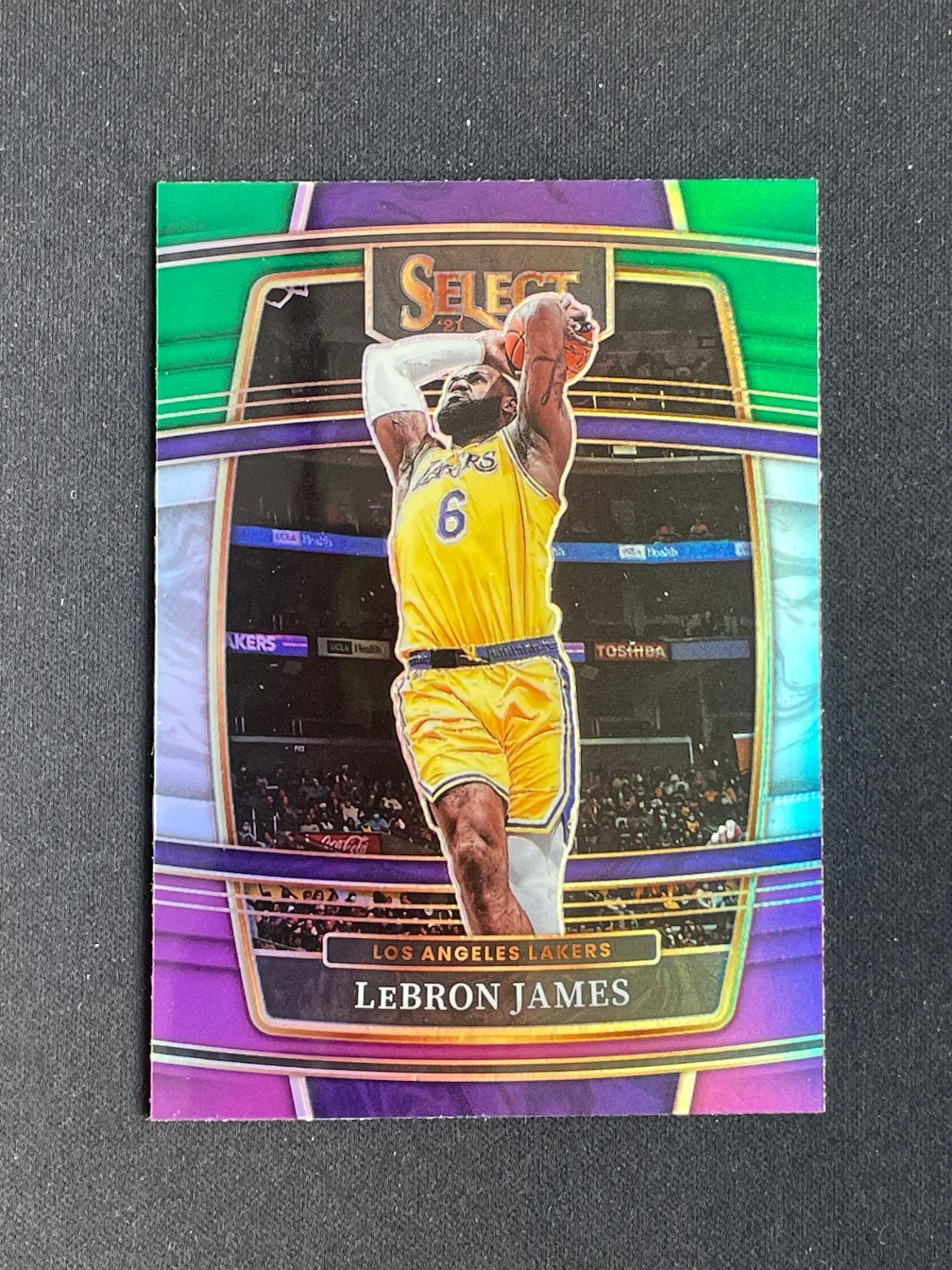 LeBron James 2021-22 Panini Select Concourse Green White Purple Prizm #100