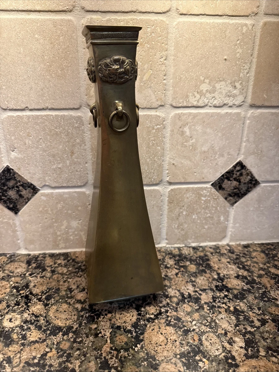 中国古美術・旧蔵・純銅鎏銀盤龍の花瓶・鏨刻・置物・純手彫り・禮品・文房具・賞物 中国古美術・旧蔵・純銅鎏銀盤龍の花瓶・鏨刻・置物・純手彫り・禮品