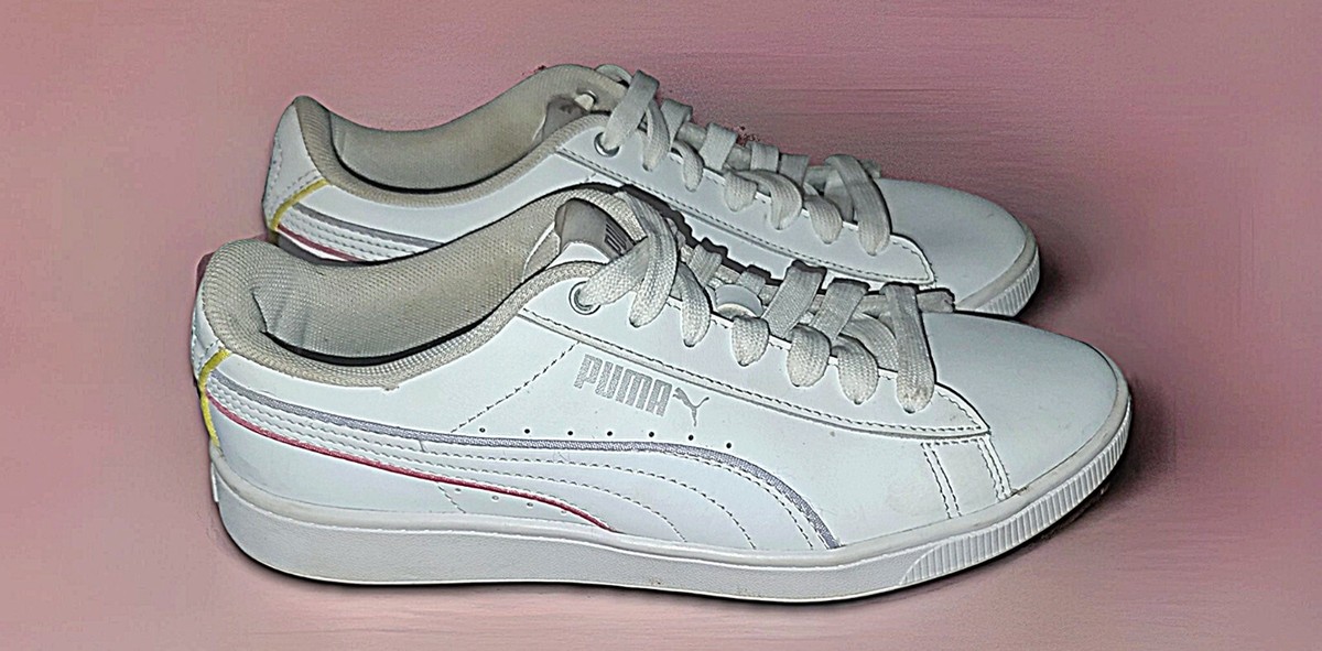 Women's PUMA Vikky V2 White Casual Athletic Softfoam Shoes White