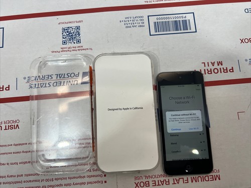 Apple iPod Touch 5th Generation A1421 - Silver - 16GB - MGG82LL/A - READ. G5