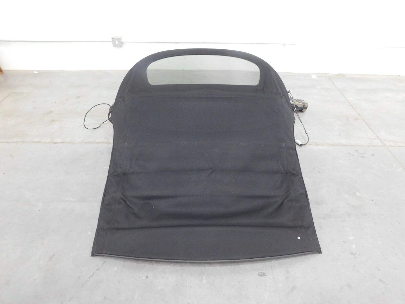 2014 12 - 18 Aston Martin V12 Vanquish Convertible Top Assembly #1697 B-2