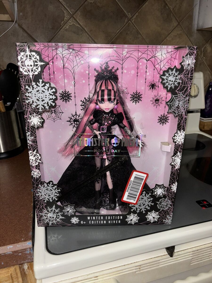 Monster High Howliday Winter Edition Draculaura Doll 2022 Monster High Howliday Winter Edition Draculaura Doll 2022