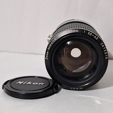 Nikon 35-105mm f3.5-4.5 Ais Nikkor Manual Focus Macro Zoom Lens