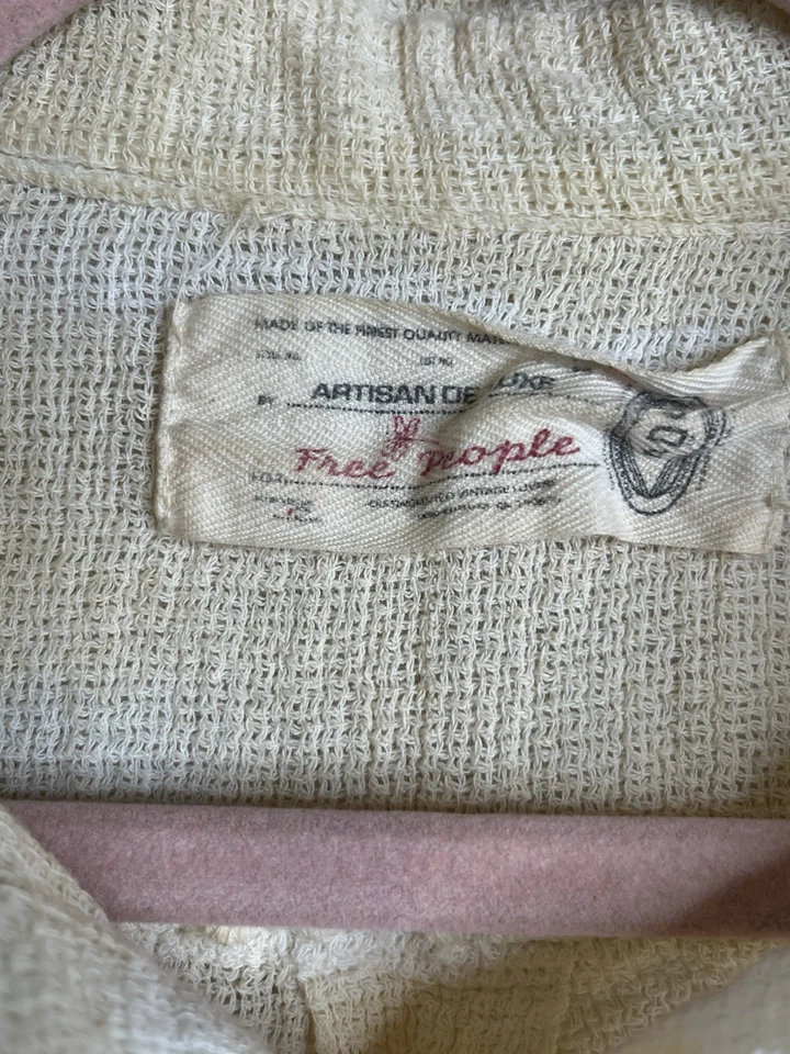 Camisa Free People Artisan De Luxe Ligera Tie Dye Manga Larga Abotonada Talla Pequeña Foto 3 de 4