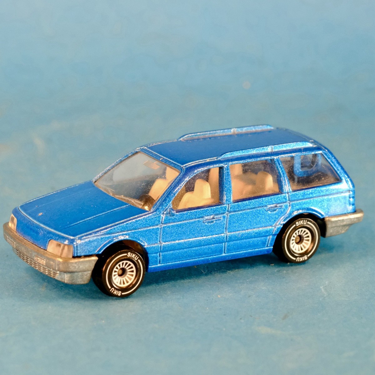 Siku 1076 VW Volkswagen Passat B3 Variant GT Blue VGC | eBay UK