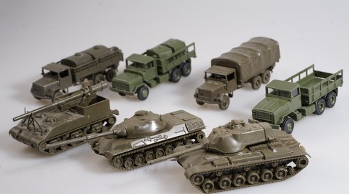 (0572)  H0 Roco u.a. Minitanks 7 Modelle 3 Panzer+4 LKW Militär | Condition: Gebraucht