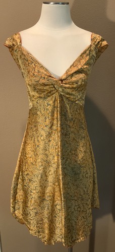 100 % Seide 6 S Gold & Grün V-Ausschnitt Leise Luxus Twist Front Babydoll Kleid