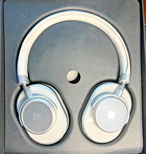 Master & Dynamic MW65 Kevin Durant x Studio 35 Edition Wireless Headphones | EUC - Picture 10 of 15