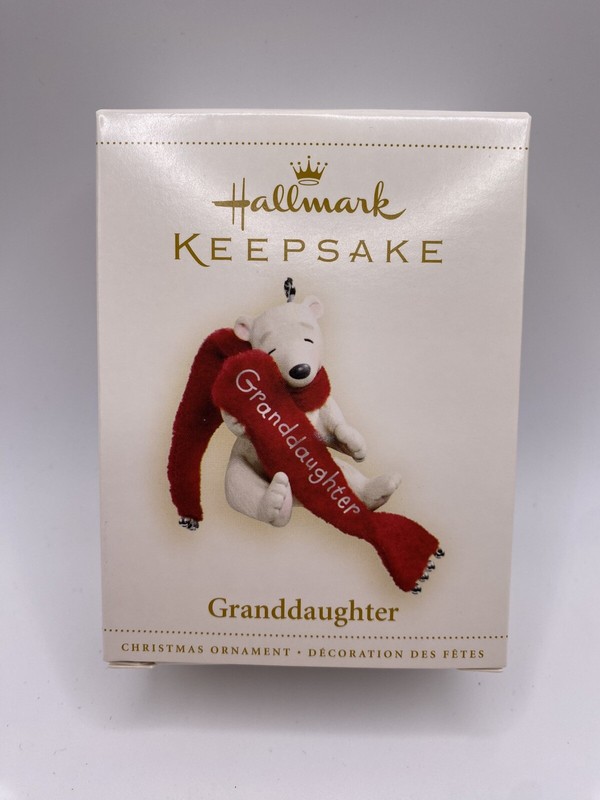 Hallmark Keepsake 2006 Granddaughter-polar bear with scarf- READ