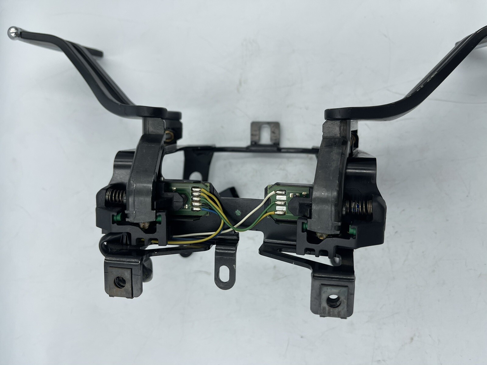 03-13 Maserati Quattroporte M139 Steering Wheel Paddle Shifters Set OEM