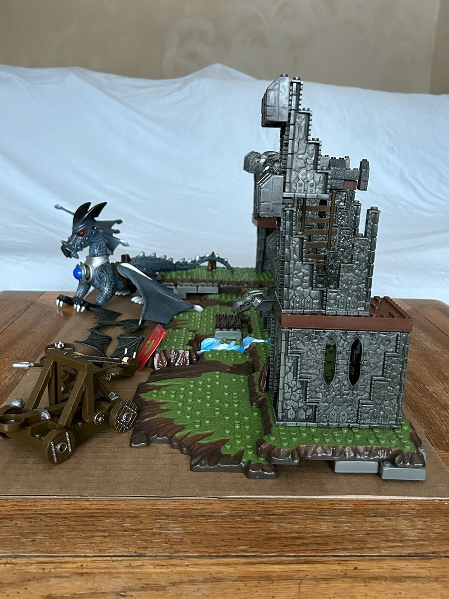 Lot V101: Pièces Méga Bloks Warriors Fortress 9890 – Compatible Légo – Occasion