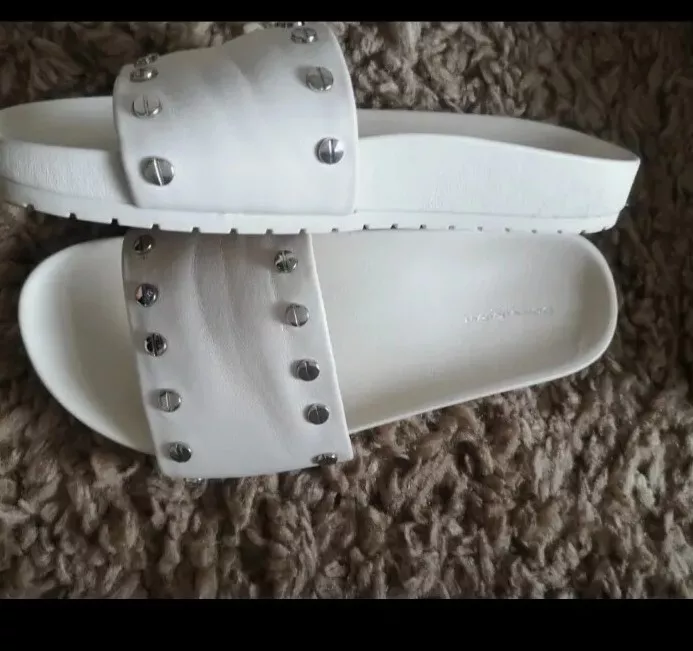 Dkny sliders uk shop