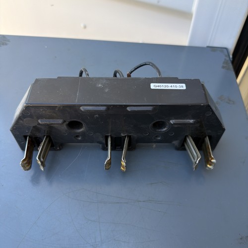Allen-Bradley 40120-410-38 Stab Assembly for MCC Bucket, 3-Wire 10AWG (Used)