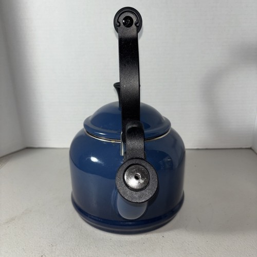 Bollitore per tè Le Creuset Demi Marsiglia smalto blu 1,25 QT/1,1 L ECU - Foto 4 di 10