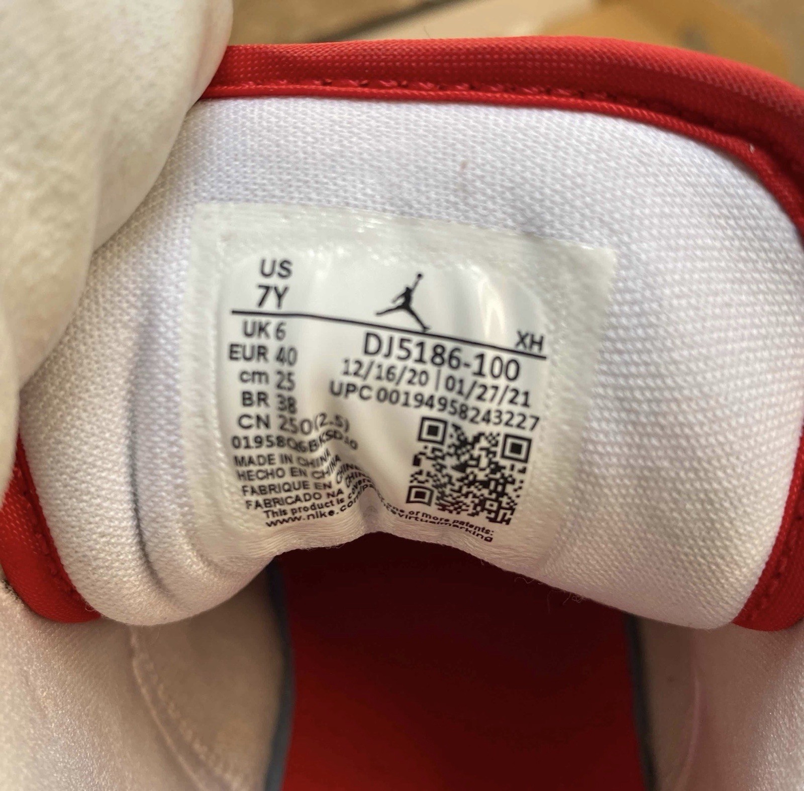 Size 7 - Air Jordan 1 SE Low Spades thumbnail 6