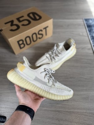 Size 10 - adidas Yeezy Boost 350 V2 Low  Light  | GY3438 MENS CLEAN