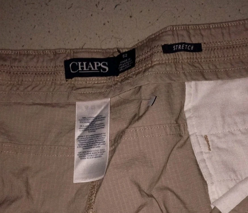 NWT Size 52B Chaps Men’s Khaki Stretch Cargo Shorts  Wide Leg 10" Inseam New $68 - Image 4 of 4